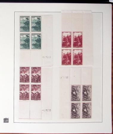 1900-2012, Collection en 11 albums, avec N°122 neuf