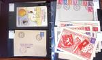 1900-2000 Des centaines d'ENTIERS POSTAUX en six classeurs,