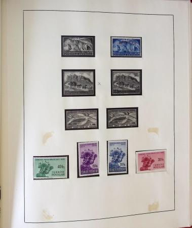 1949 UPU Collection housed in five albums, strength