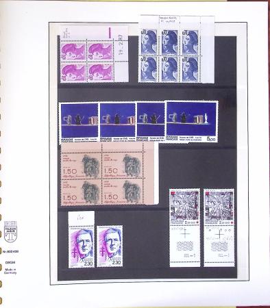 1900-2001, Collection de France en 8 classeurs Lindner,