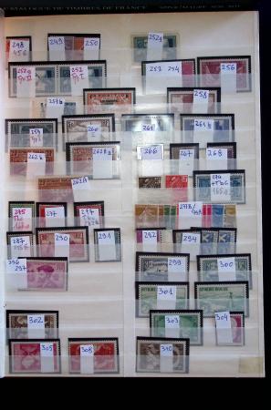 1900-1959 Beau lot de neufs et oblitérés avec une très