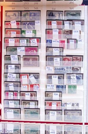1900-1959 Beau lot de neufs et oblitérés avec une très