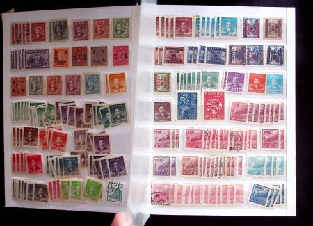 1880-1990 3 albums de timbres