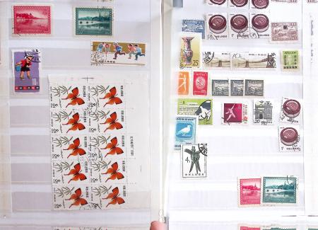 1880-1990 3 albums de timbres