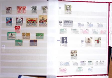 1880-1990 3 albums de timbres