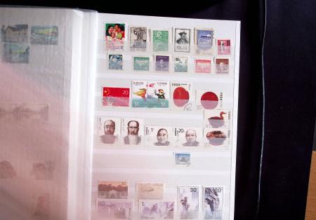 1880-1990 3 albums de timbres
