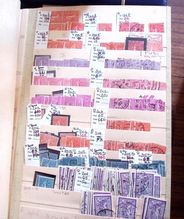 1849-1979, Important stock de timbres en 8 classeurs