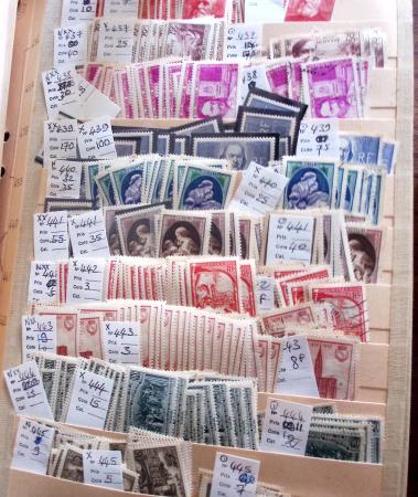 1849-1979, Important stock de timbres en 8 classeurs