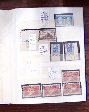 1883-1964, Lot de France en 4 albums et 1 petit classeurs