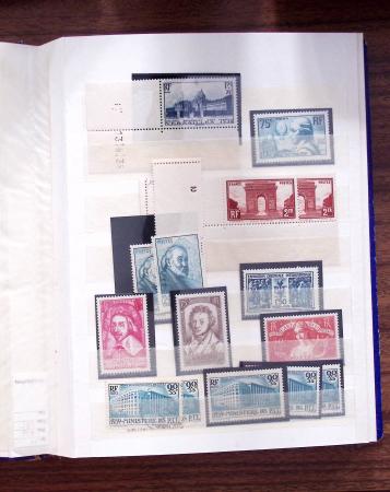 1883-1964, Lot de France en 4 albums et 1 petit classeurs