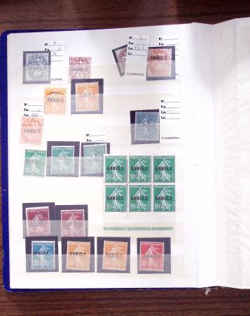 1883-1964, Lot de France en 4 albums et 1 petit classeurs