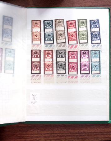 1883-1964, Lot de France en 4 albums et 1 petit classeurs