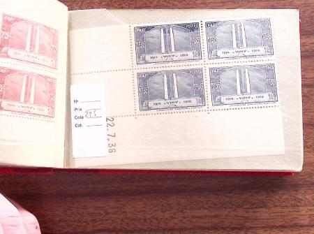 1883-1964, Lot de France en 4 albums et 1 petit classeurs