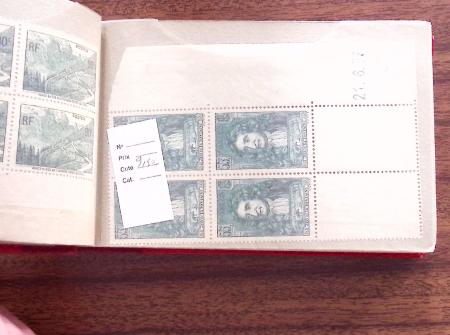 1883-1964, Lot de France en 4 albums et 1 petit classeurs