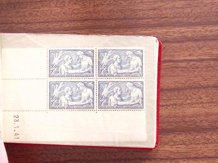 1883-1964, Lot de France en 4 albums et 1 petit classeurs