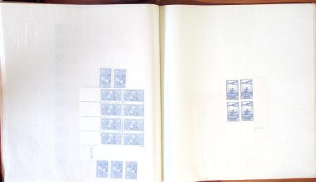 1880-1959, Beau lot en 20 classeurs de feuilles entières