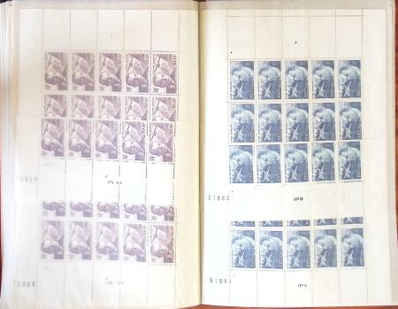 1930-1998, Lot de fin de catalogue, rangé dans 9 classeurs
