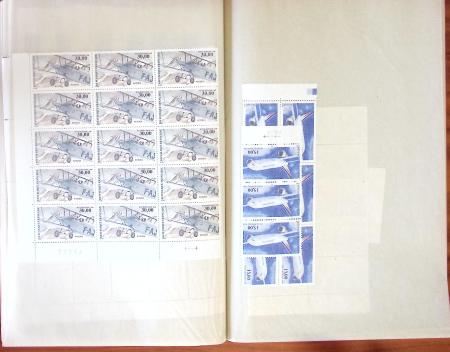 1930-1998, Lot de fin de catalogue, rangé dans 9 classeurs