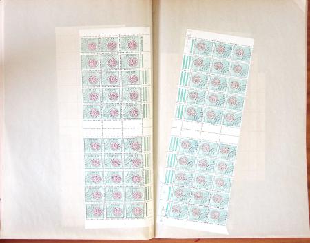 1930-1998, Lot de fin de catalogue, rangé dans 9 classeurs
