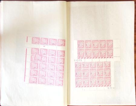 1930-1998, Lot de fin de catalogue, rangé dans 9 classeurs