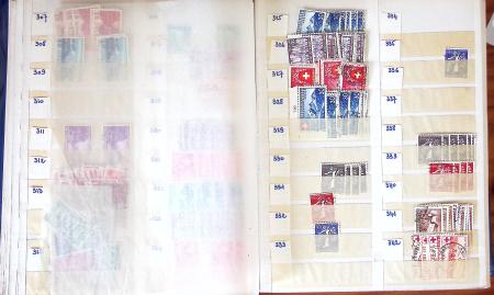 1880-1980 Fine mint and used stock in 15 large MOC stockbooks,