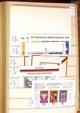 1860-1980 Chiefly mint stock of Europe in 23 large MOC stockbooks,