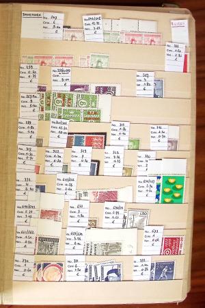 1860-1980 Chiefly mint stock of Europe in 23 large MOC stockbooks,