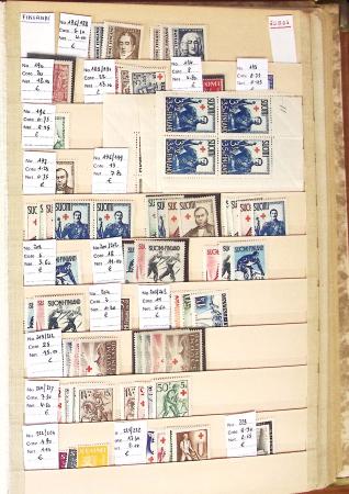 1860-1980 Chiefly mint stock of Europe in 23 large MOC stockbooks,