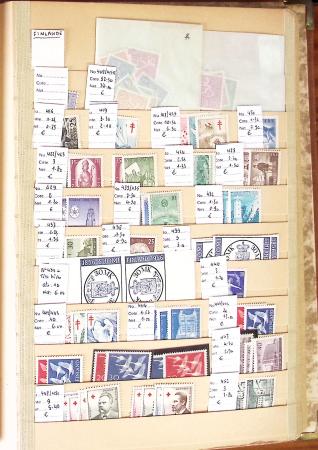 1860-1980 Chiefly mint stock of Europe in 23 large MOC stockbooks,