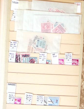 1860-1980 Chiefly mint stock of Europe in 23 large MOC stockbooks,