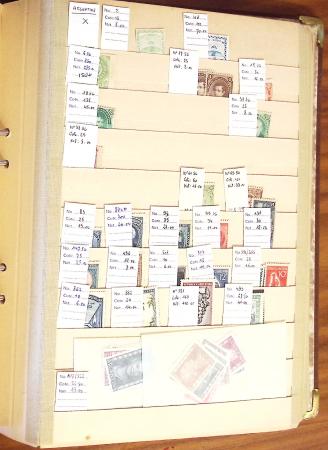 1870-1980 Mint & used stock in ten large MOC albums, neatly ordered