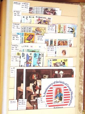1870-1980 Mint & used stock in ten large MOC albums, neatly ordered