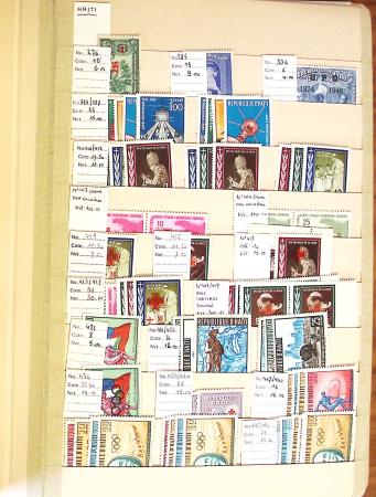 1870-1980 Mint & used stock in ten large MOC albums, neatly ordered