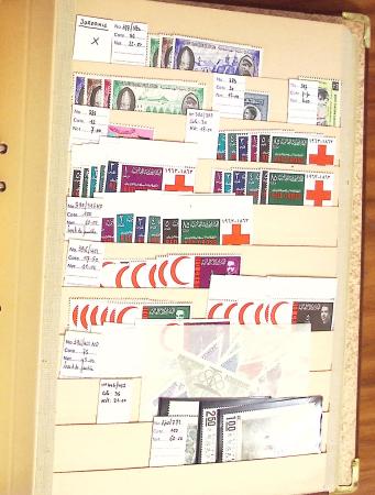 1870-1980 Mint & used stock in ten large MOC albums, neatly ordered