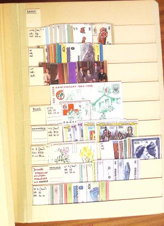 1870-1980 Mint & used stock in ten large MOC albums, neatly ordered