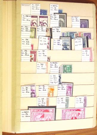 1870-1980 Mint & used stock in ten large MOC albums, neatly ordered