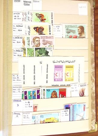 1870-1980 Mint & used stock in ten large MOC albums, neatly ordered