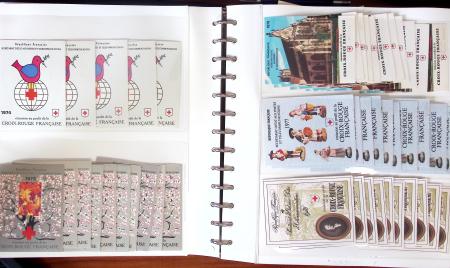 1952-1997, Stock de carnets et carnets Croix-Rouge
