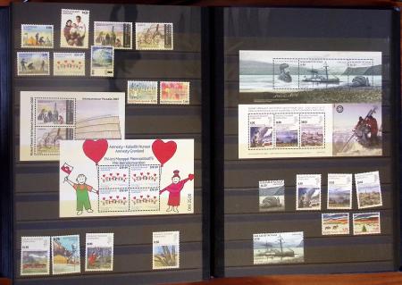 1935-2007, Chiefly mint collection in stockbook, noted