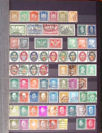 1850-1960, Mint & used group in 20 stockbooks or albums,