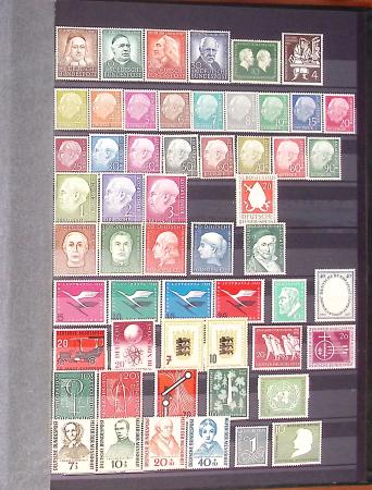 1850-1960, Mint & used group in 20 stockbooks or albums,