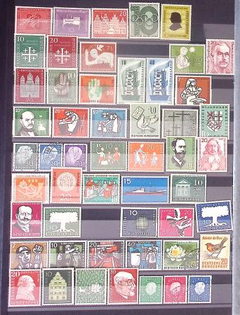 1850-1960, Mint & used group in 20 stockbooks or albums,