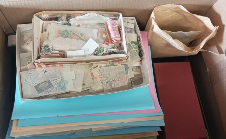 1920-1980, Stock des colonies avec surtout des timbres