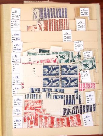 1927-2004, Stock des fins de catalogue en classeur