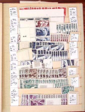 1927-2004, Stock des fins de catalogue en classeur
