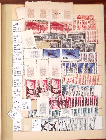 1927-2004, Stock des fins de catalogue en classeur