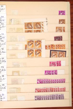 1927-2004, Stock des fins de catalogue en classeur