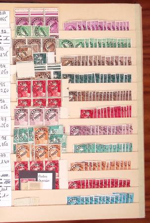 1927-2004, Stock des fins de catalogue en classeur