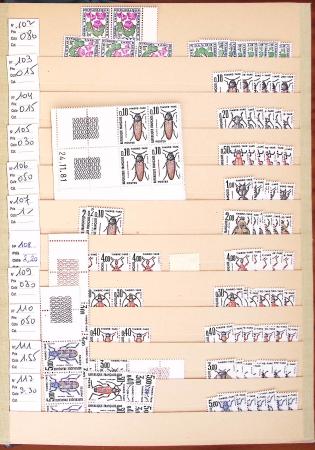 1927-2004, Stock des fins de catalogue en classeur