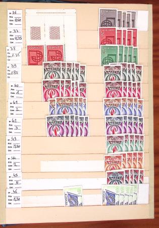 1927-2004, Stock des fins de catalogue en classeur